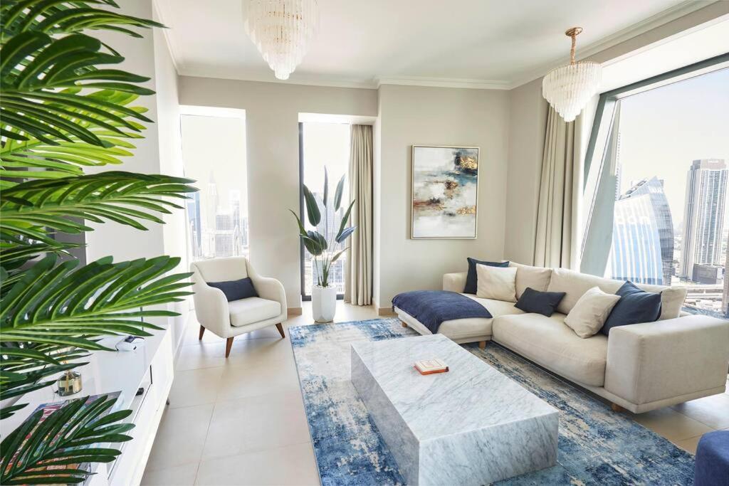 Larbi Breathtaking Burj And Fountain View Luxurious 2 Bed Leilighet Dubai Eksteriør bilde