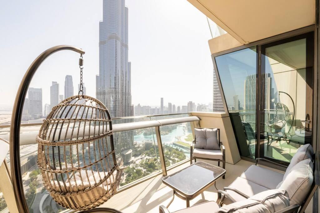 Larbi Breathtaking Burj And Fountain View Luxurious 2 Bed Leilighet Dubai Eksteriør bilde