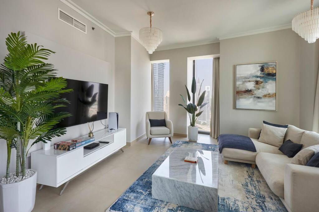 Larbi Breathtaking Burj And Fountain View Luxurious 2 Bed Leilighet Dubai Eksteriør bilde