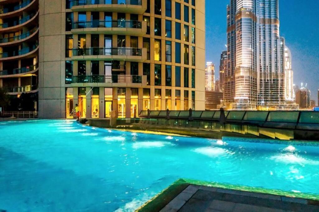 Larbi Breathtaking Burj And Fountain View Luxurious 2 Bed Leilighet Dubai Eksteriør bilde