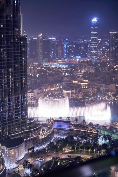 Larbi Breathtaking Burj And Fountain View Luxurious 2 Bed Leilighet Dubai Eksteriør bilde
