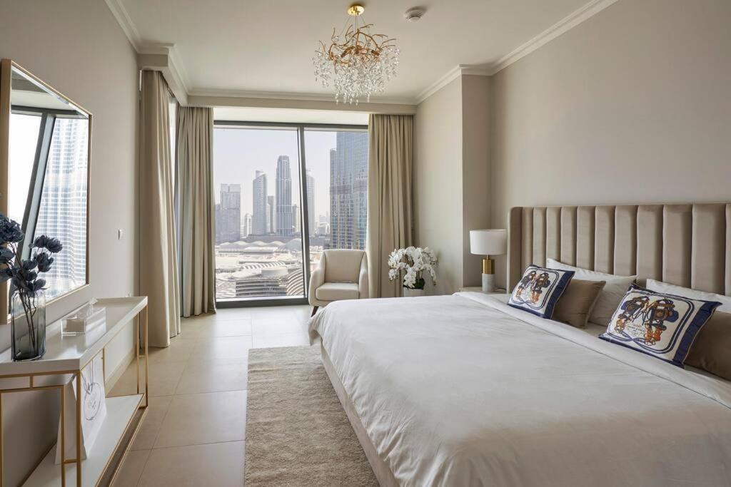 Larbi Breathtaking Burj And Fountain View Luxurious 2 Bed Leilighet Dubai Eksteriør bilde