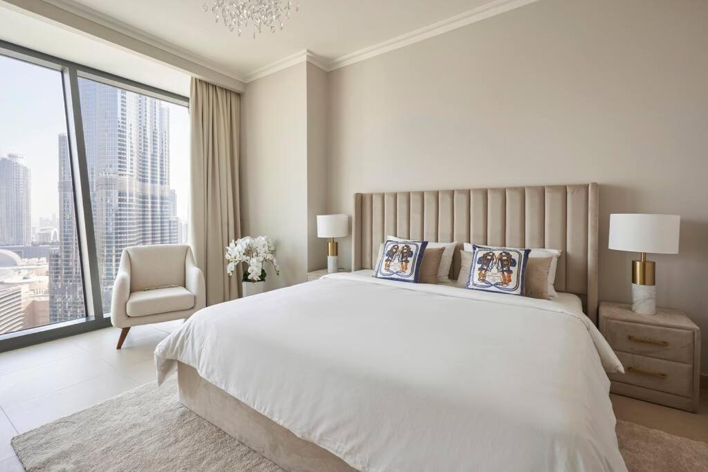Larbi Breathtaking Burj And Fountain View Luxurious 2 Bed Leilighet Dubai Eksteriør bilde