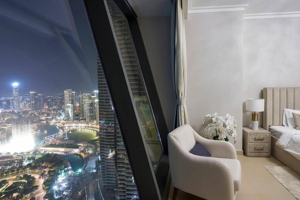 Larbi Breathtaking Burj And Fountain View Luxurious 2 Bed Leilighet Dubai Eksteriør bilde